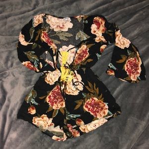 TOBI Romper sz. Small